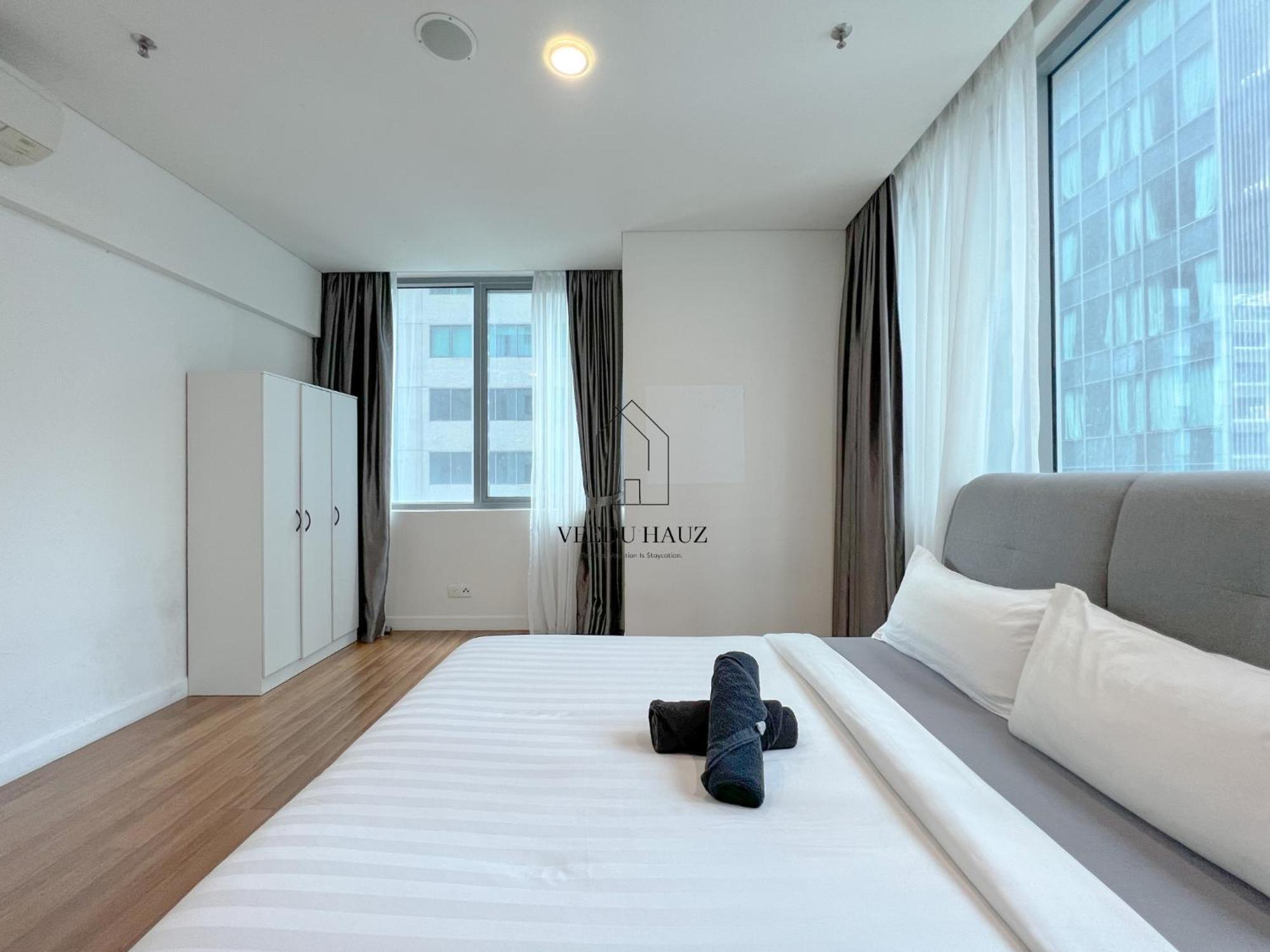 Mercu Summer Suites Klcc By Veedu Hauz Kuala Lumpur Exterior photo