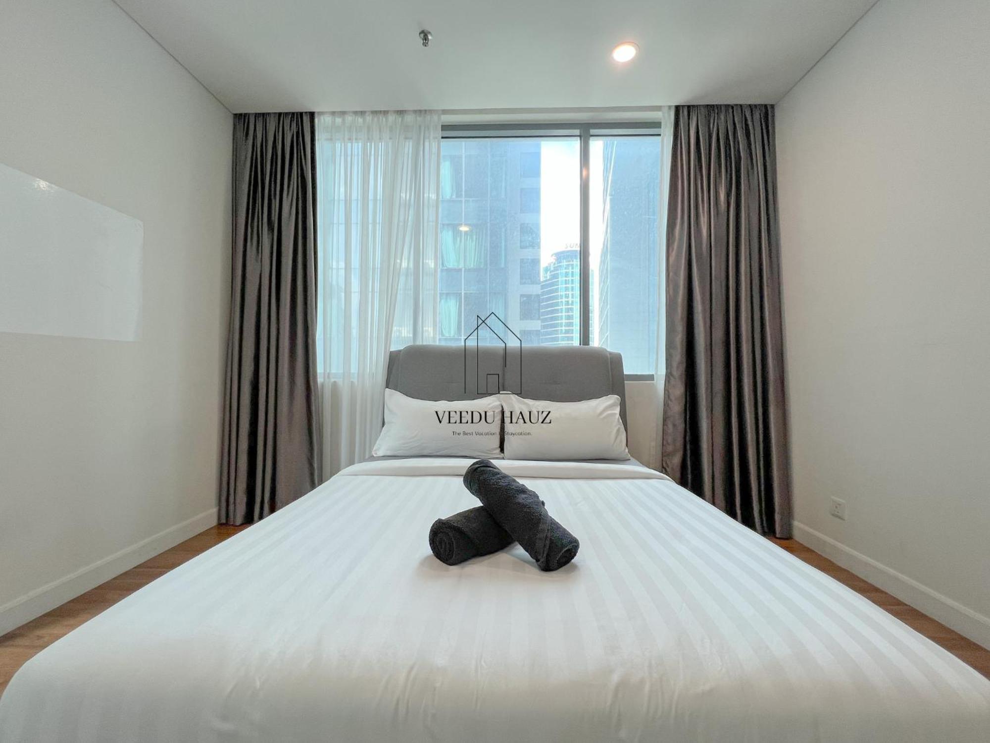 Mercu Summer Suites Klcc By Veedu Hauz Kuala Lumpur Exterior photo